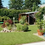 In Neue Tiefe Mit Terrasse- Garten Und Grill By Interhome Lejlighed *