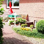 In Neue Tiefe Mit Terrasse- Garten Und Grill By Interhome *