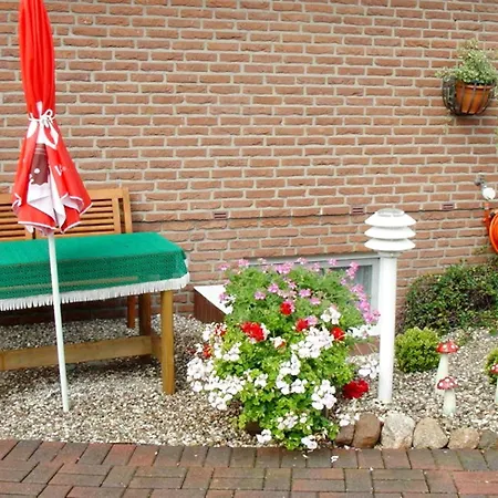 In Neue Tiefe Mit Terrasse- Garten Und Grill By Interhome Apartament *