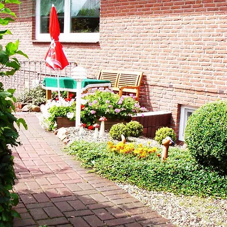 In Neue Tiefe Mit Terrasse- Garten Und Grill By Interhome *